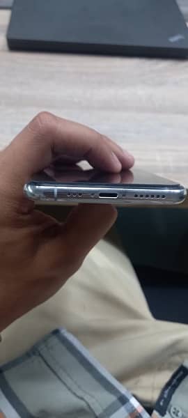 iphone xs 64gb pta approved with box price negotiable 4