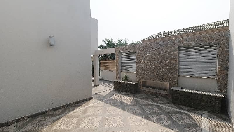 Affordable Prime Location House Available For Sale In DHA Phase 5 Block D 23