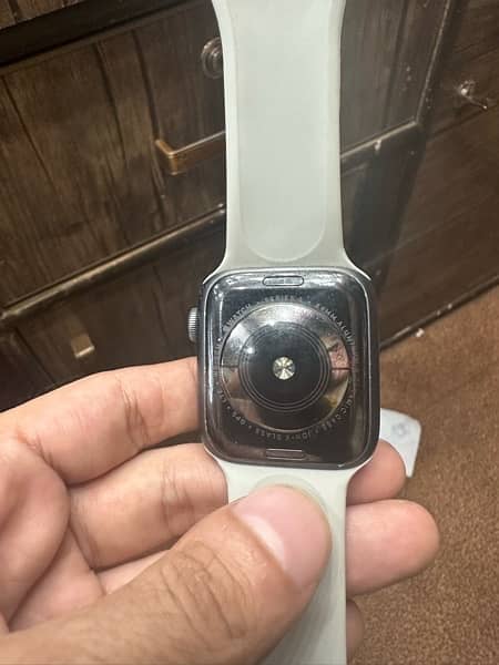 Apple Watch series 4 44mm 1