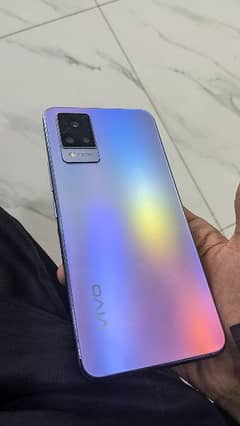 vivo v21 8 128 all ok without box but ok Finger in display
