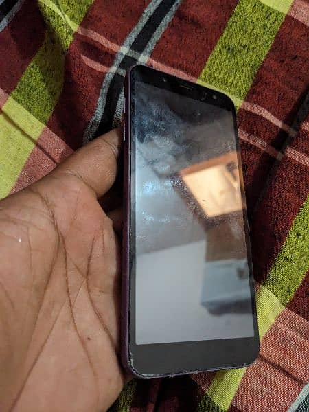samsung j6 10/8 condition with box pta approved 4