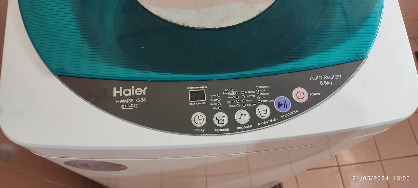 Haier Automatic washing machine and spinner 5