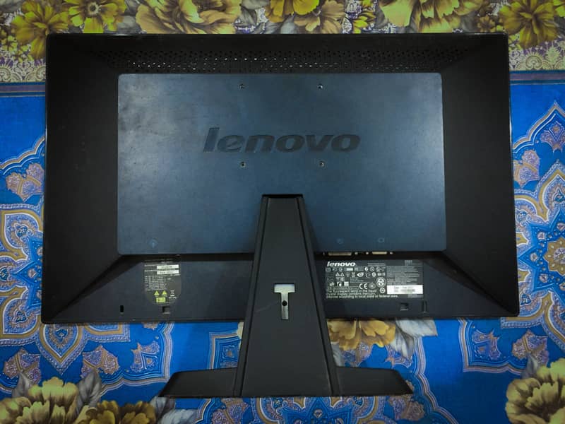 Lenovo 20 Inch super LED monitor 3