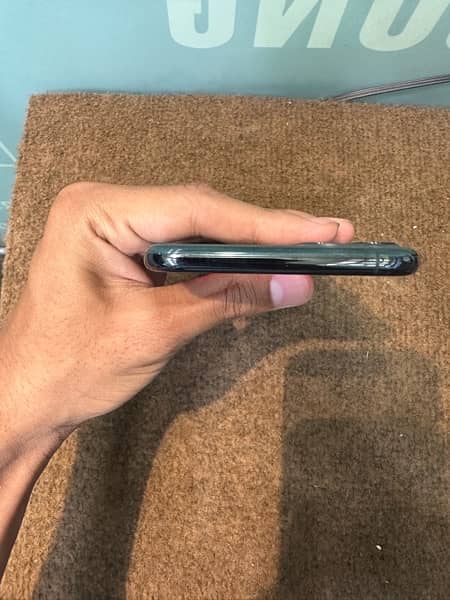 iphone 11 pro max jv 256gb 3