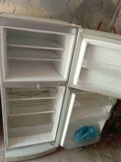 small fridge in good condition
