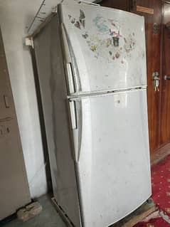 Dawlance Refrigerator Large Size Urgent Sale