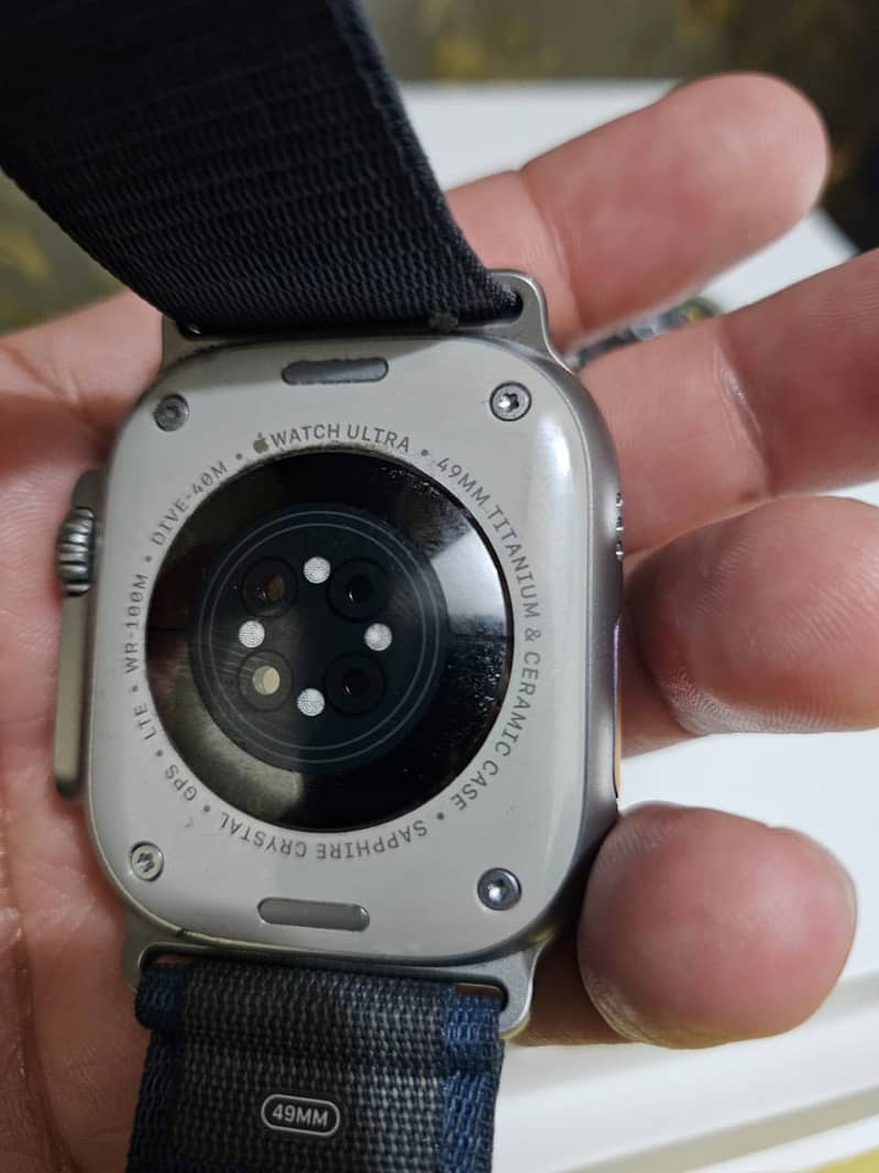Apple Ultra 2 Watch - Alpine Loop 49 MM 1