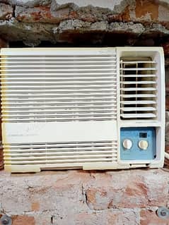 0.75 ton ac for sale in very good condition original gas h