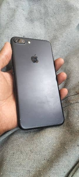 I phone 7plus non pta 128 gb all ok 10by10 1