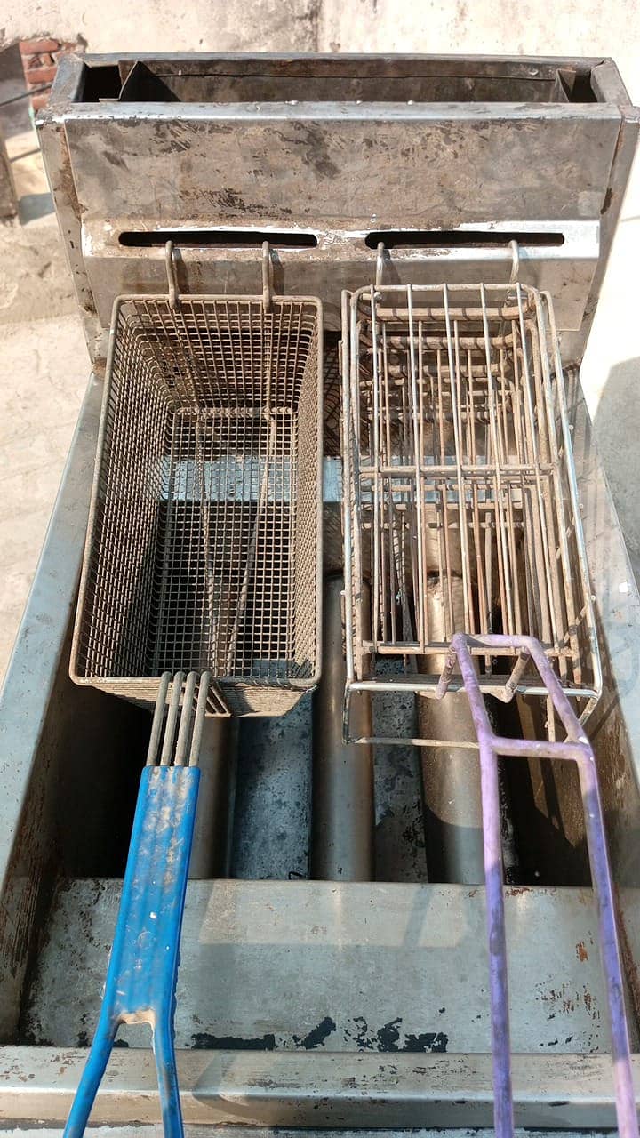 A double fryer for sell 4