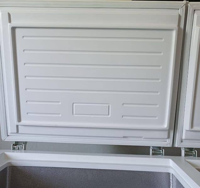 freezer available only 2 month used 3