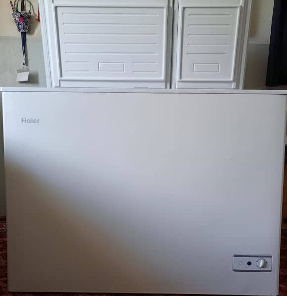 freezer available only 2 month used 6