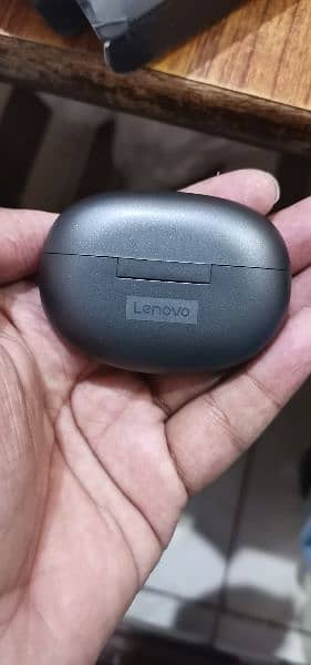 Lenovo LP5 Wireless BT 5.0 Noise Cancellation Earbuds 6