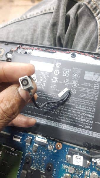 Laptop And Destop parts available hain 6