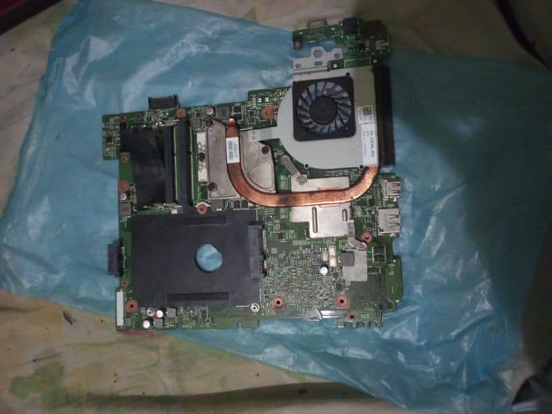 Laptop And Destop parts available hain 7
