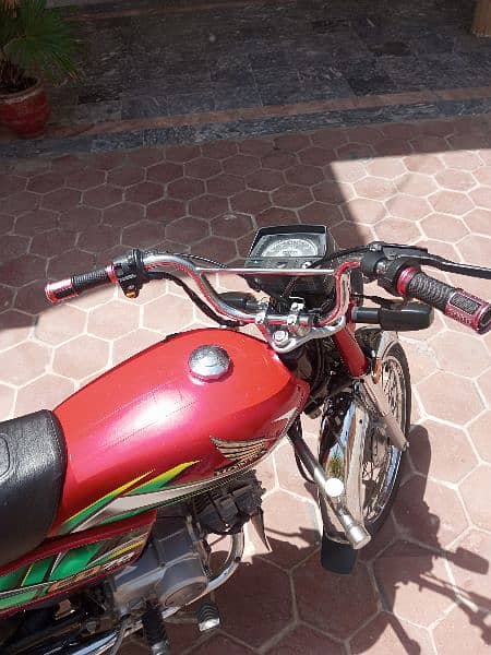 CD 70 motorbike 5