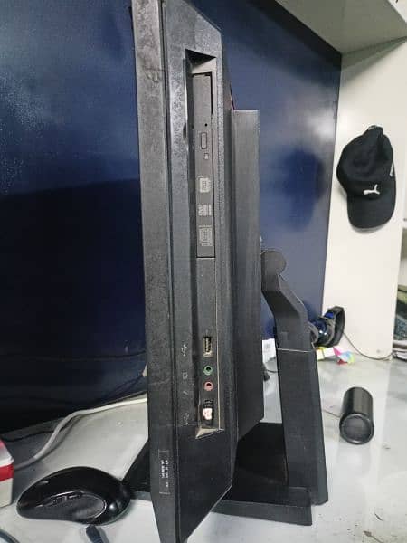 Lenovo ThinkCentre M90z builton PC For Sale 6