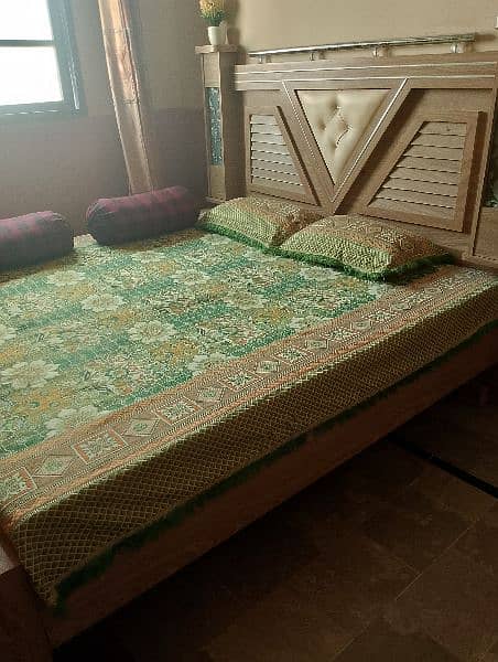 Bed In good condition 2