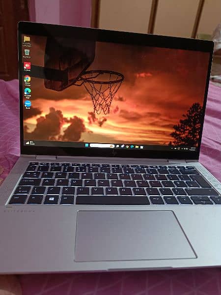 Hp 1030 G3 core i7 8th generation with 16 GB ram for sale 5