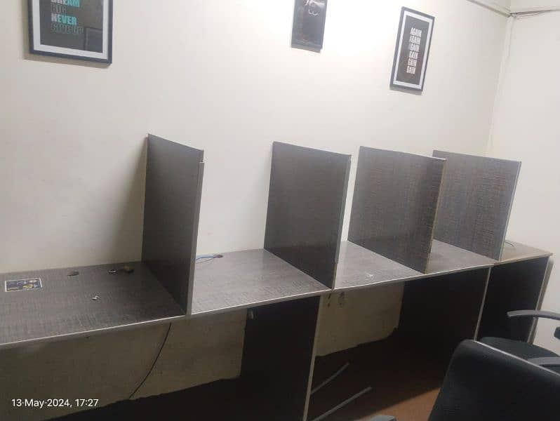 office furniture for sale clusters , chairs , table 1