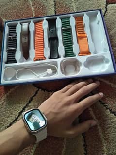 H18 Ultra 2 Watch with 7 straps for sale box pack 0