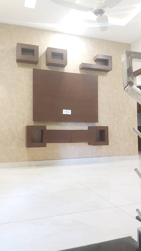 5 Marla Upper Portion Is In Bahria Town Lahore for Rent in Reasonable Rent 2