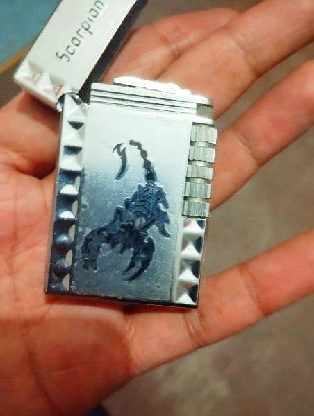 scorpion stainless steel Zippo lighter 2