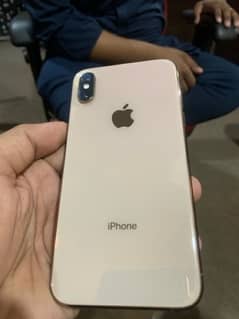 iphone xs dual approved Gold in lush condition 0