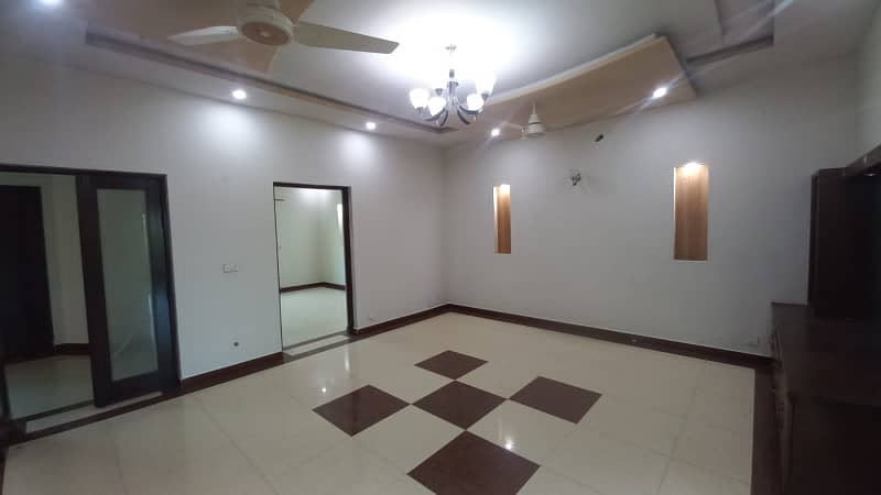 8 Marla Upper Portion With Gas is available For Rent in Bahria Town Lahore ON RENT 4