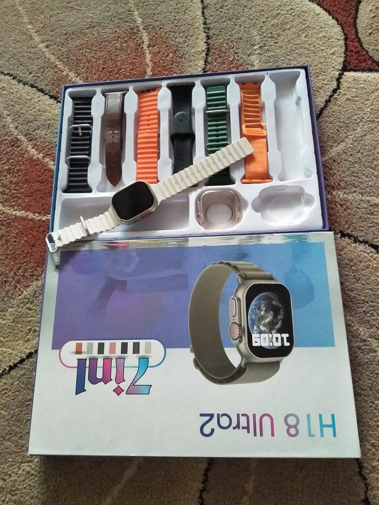 Touch Screen H18 Ultra 2 Watch with 7 straps 4