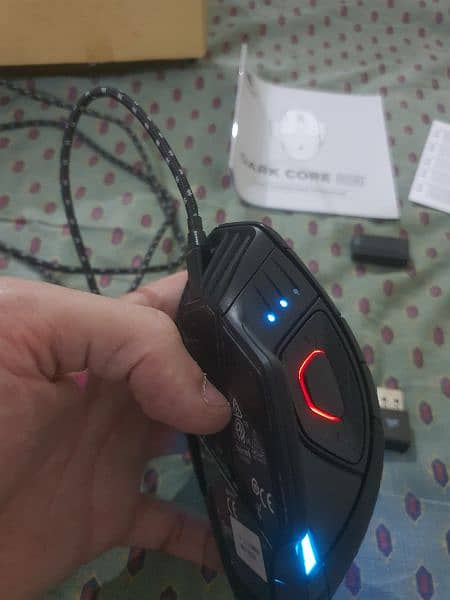 Corsair Dark Core RGB SE Wireless Gaming Mouse 5