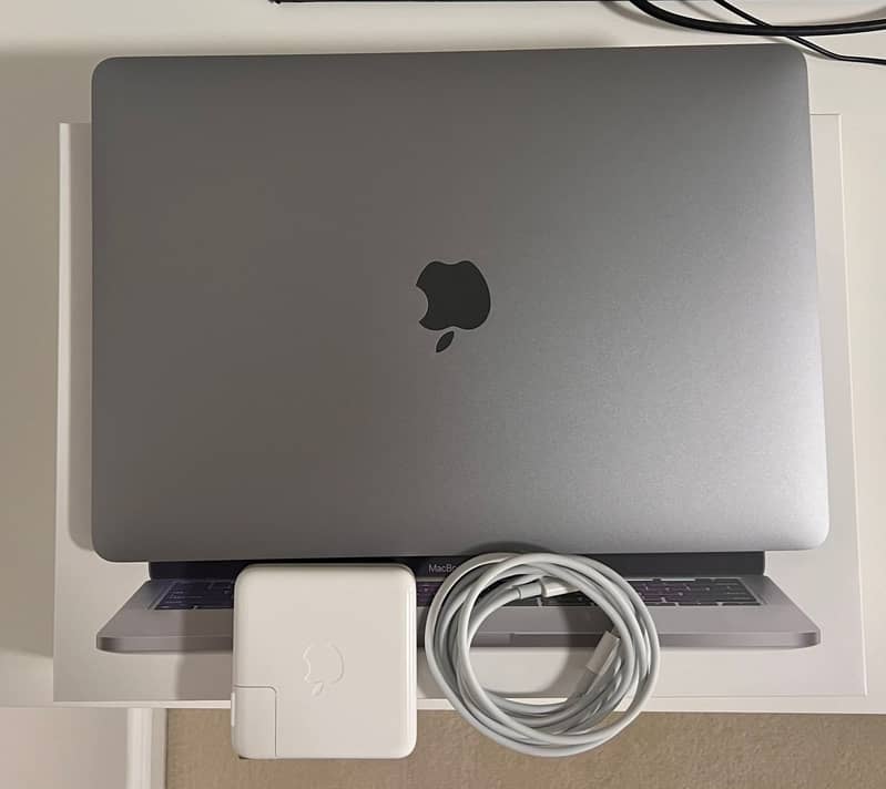 Apple Macbook pro M2. Dec. 22 for Sale 2