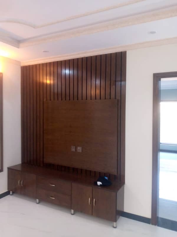 5 MARLA UPPER PORTION AVAILABLE FOR RENT IN DHA RAHBAR LAHORE 9