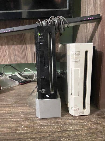 Wii PlayStation with 20 Games Installed 2