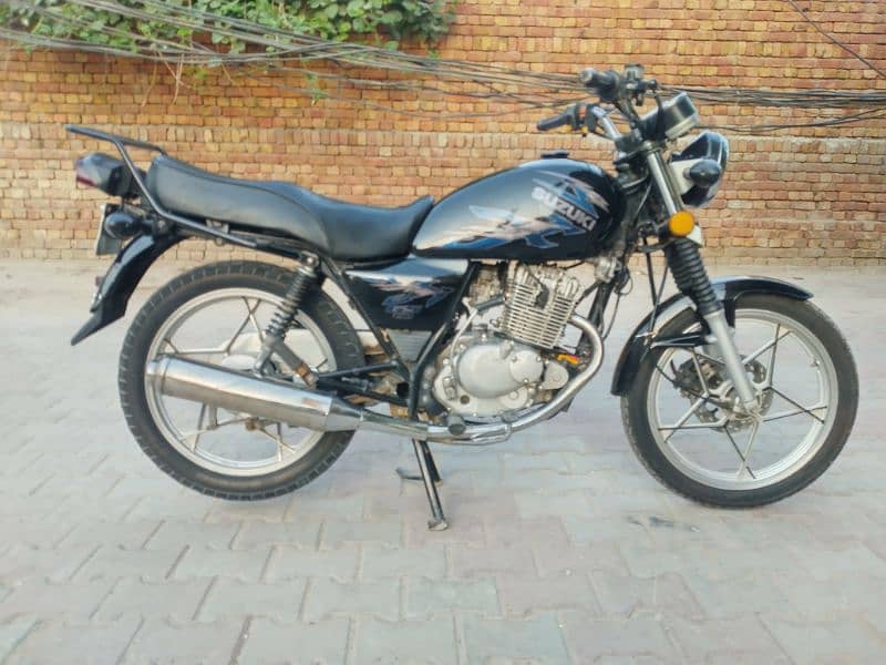 Suzuki GS 150 Special edition 1