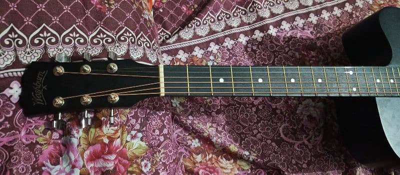 BLACK GUITAR Washbum Best OFFER 1