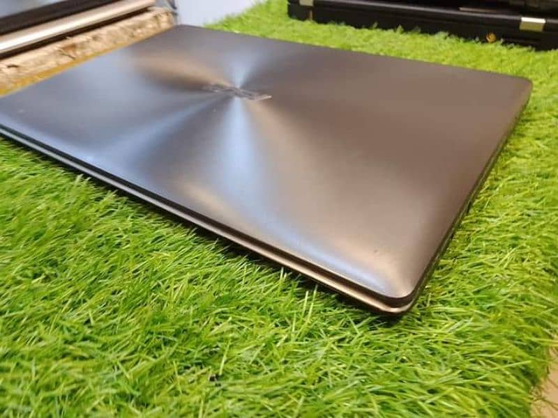 Asus Laptop 4