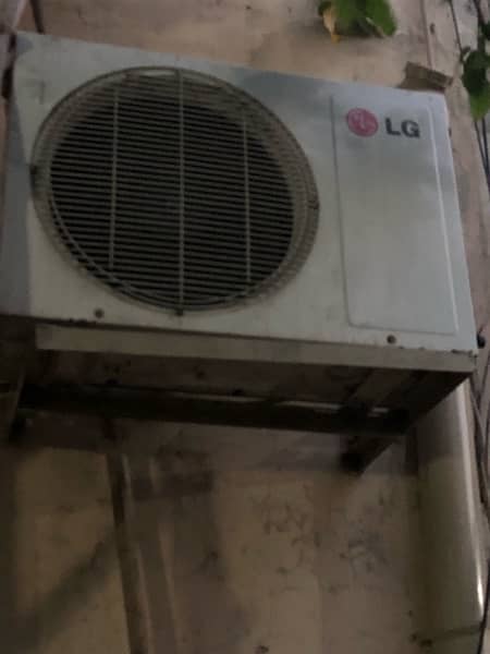 LG 1.5 Ton Non Inverter AC 2