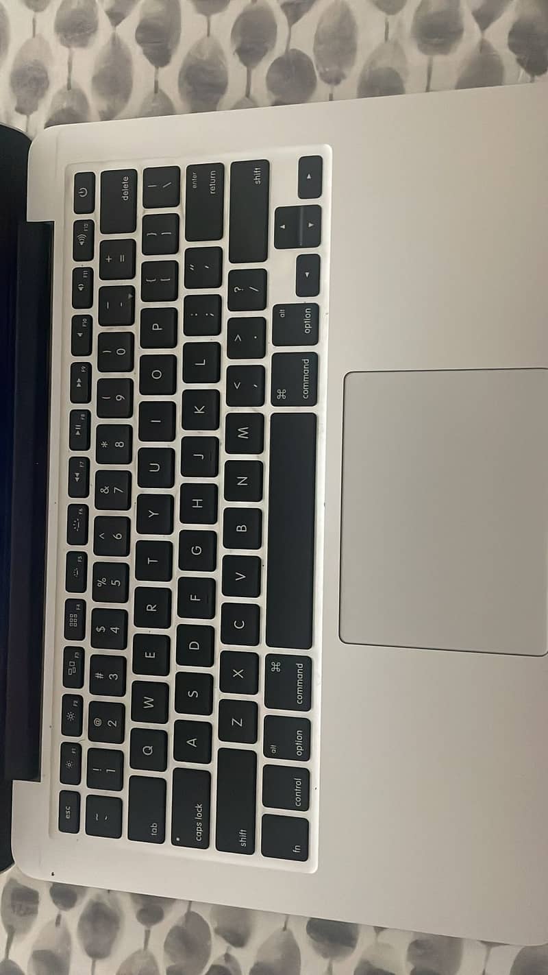 MacBook Pro (2015) 9
