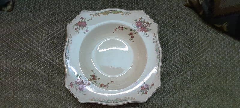 100 years old Antique 1928 Royal Winton Grimwades BEDFORD plates 14