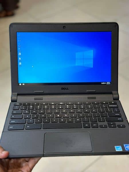 Chromebook Laptop 4GB 16GB DELL model p22t 2