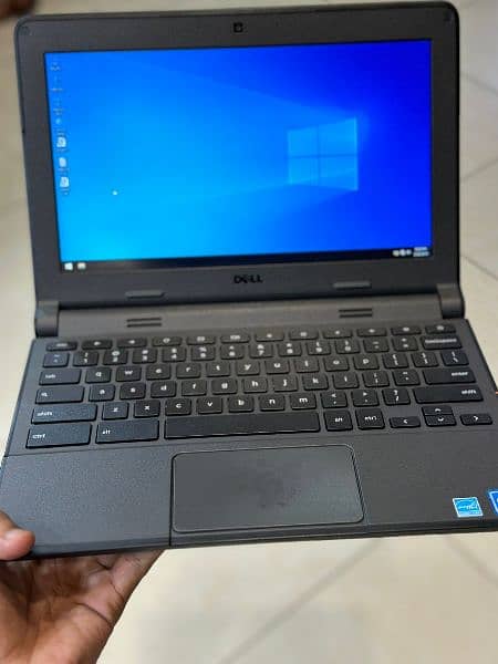 Chromebook Laptop 4GB 16GB DELL model p22t 3