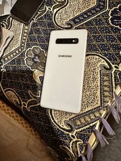 Samsung Galaxy S10+ 0