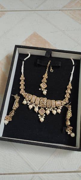 jewellery set 0