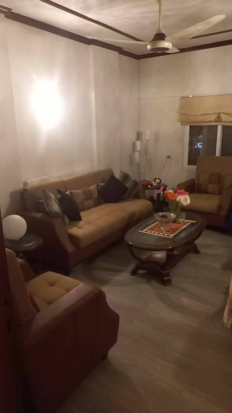 2 Bedroom 950 Sq feet apt for sale in dha ph 5 badar comm 1st floor 17