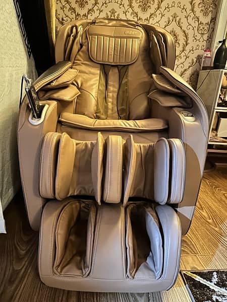 Highlife new condition seat massage chair 330k 1