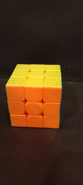 Moyu cube 3by3 pack of 2 only 800 2