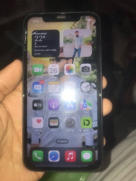 I phone 11 jv black 64 gb 4