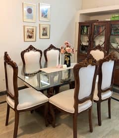 wooden dining table urgent sale