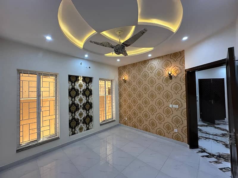 8 Marla modern Brand New house Available for sale in Ali block Bahria Town Lahore 25